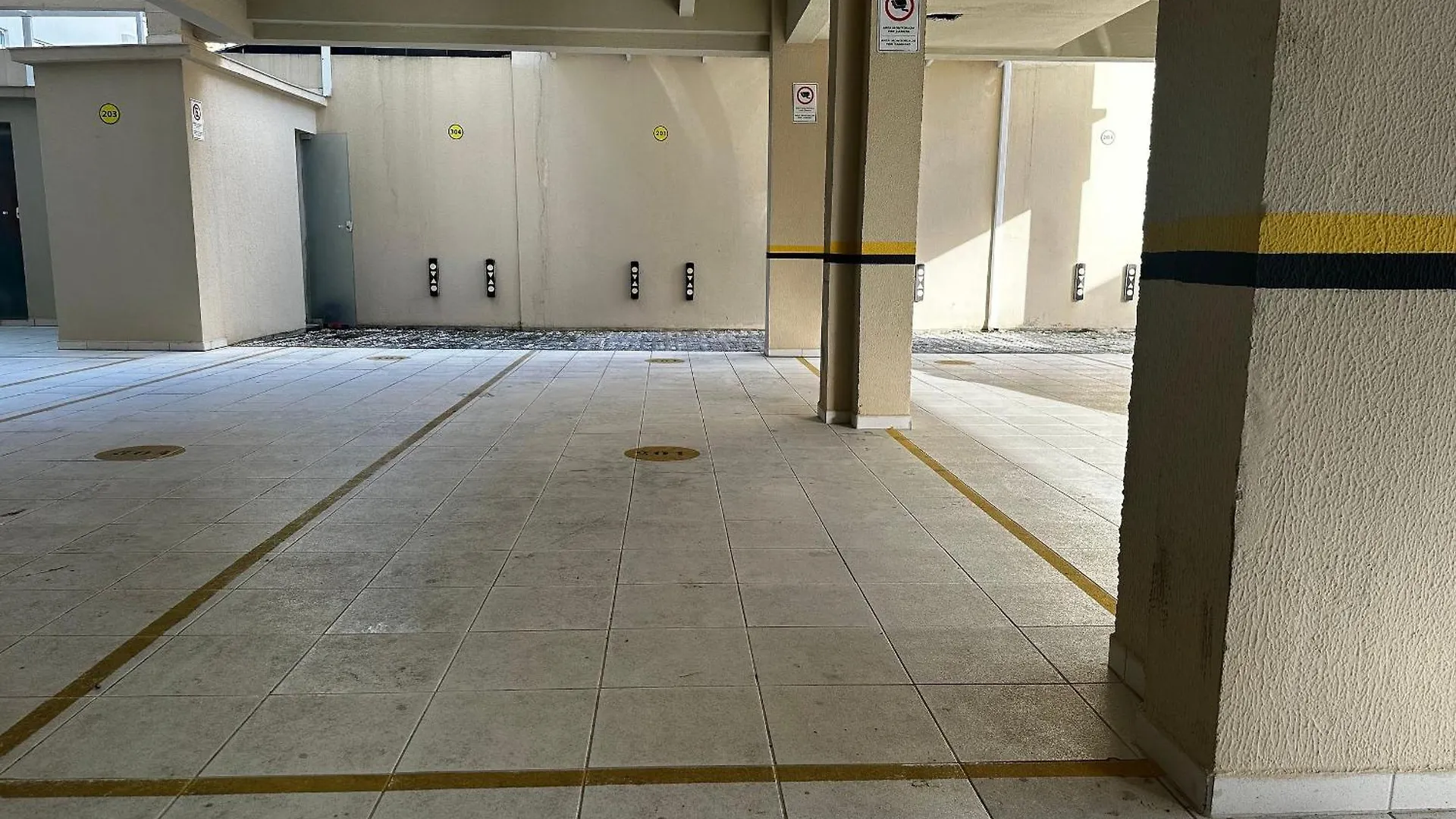 B254- Apto 3 Quartos Com 2 Vagas De Garagem Bombas Bombinhas Βραζιλία